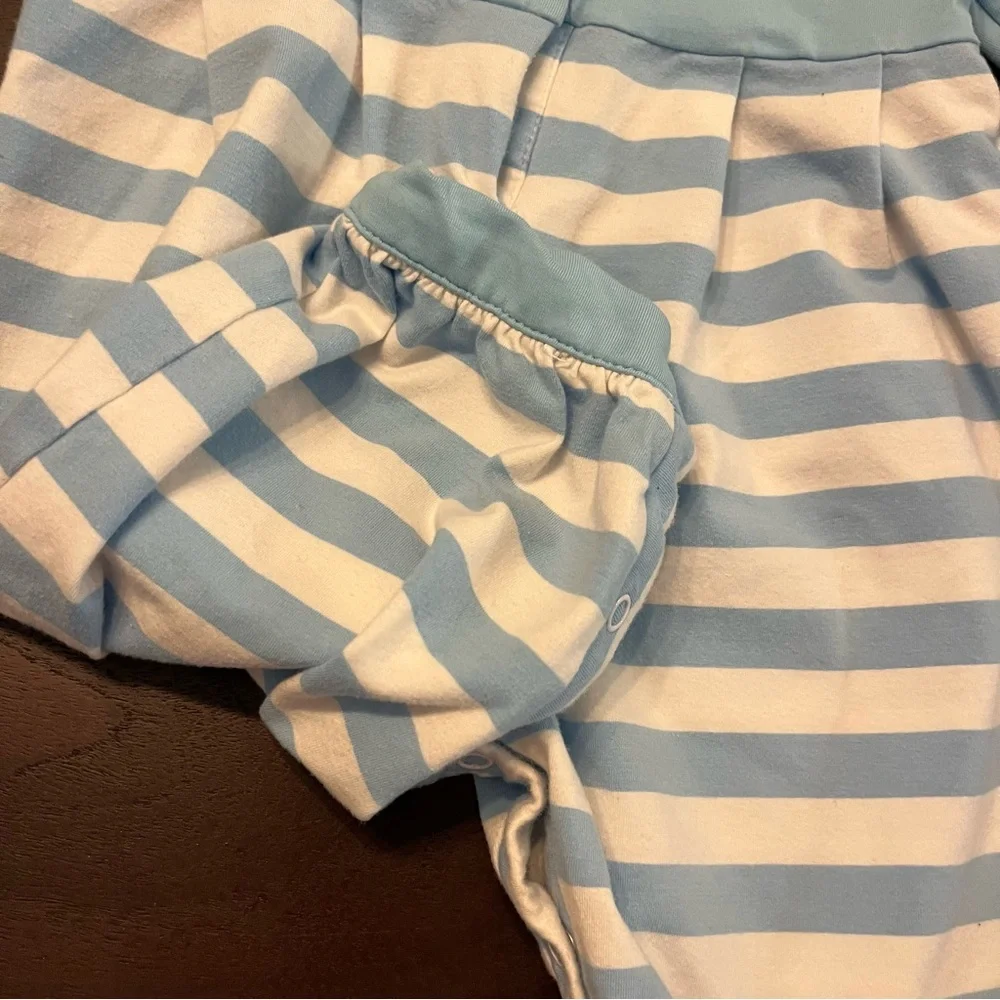 Busy Bee Smocks! Christmas Smocked Snowglobe Santa Stripe Jon Jon Romper 6 Month